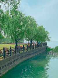 湖州擁有豐富嘅文化景觀，係休閒旅遊嘅理想目的地。