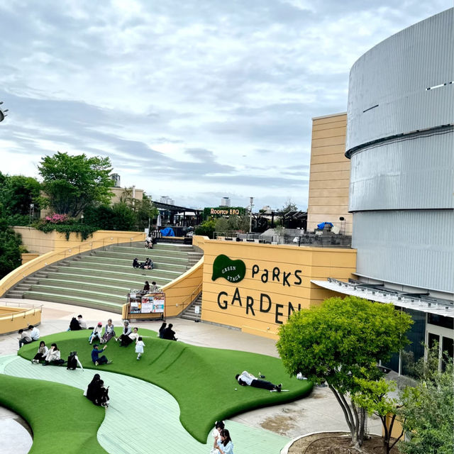 日本｜大阪難波公園——都市裡的奇幻綠洲秘境
