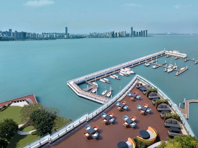 Hainan's Urban Coastal Chic : InterContinental Haikou Seaview
