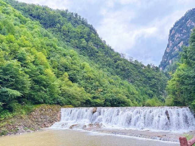 官鵝溝避暑徒步全攻略（2025最新版）