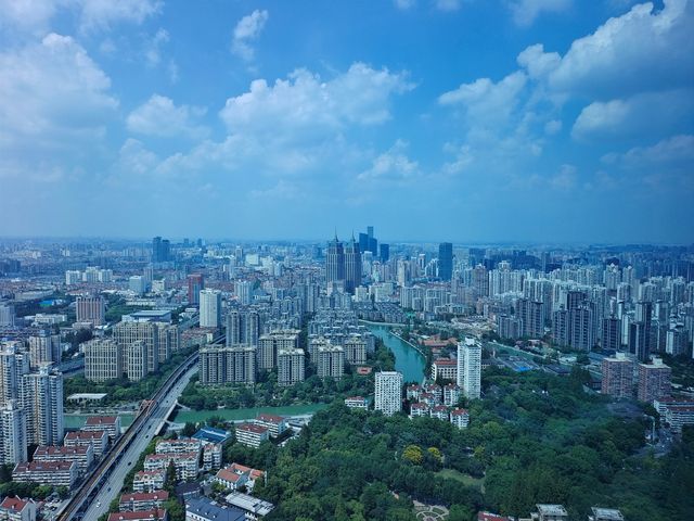 〖上海龍之夢萬麗酒店〗