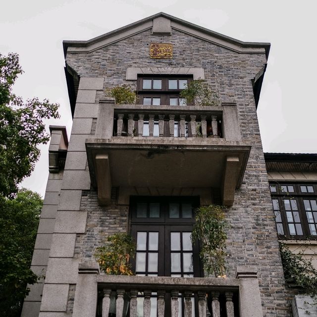 🌿 Xintiandi Alleyways: Shanghai’s Historic Heartbeat