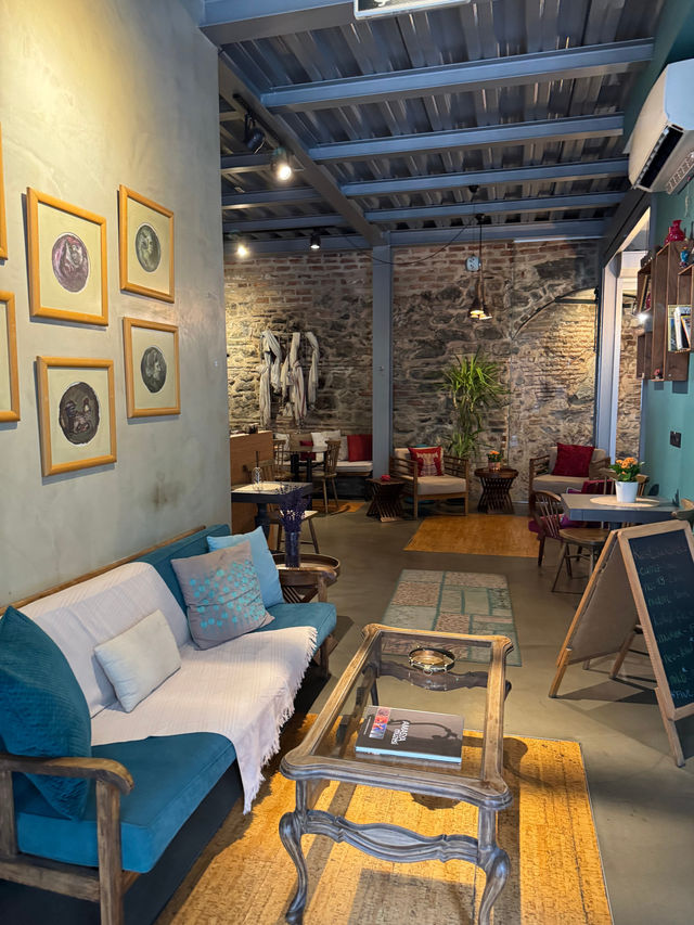 Stylish Oasis in Istanbul