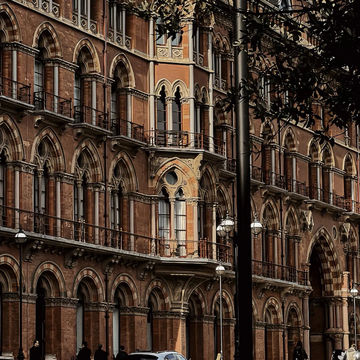 ๐ฌ๐ง๋ฐ๋ 2023, ํด๋์๊ณผ ๋ชจ๋์ ์๊ฐ์ ๊ฑท๋ค ๐๏ธ ๐ฌ๐ง๋ฐ๋ 2023, ํด๋์๊ณผ ๋ชจ๋์ ์๊ฐ์ ๊ฑท๋ค ๐๏ธ