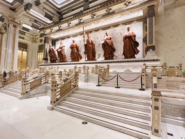 穿越千年,探秘漢中興漢勝境,開啟一場沉浸式漢風奇幻之旅! 穿越千年,探秘漢中興漢勝境,開啟一場沉浸式漢風奇幻之旅!