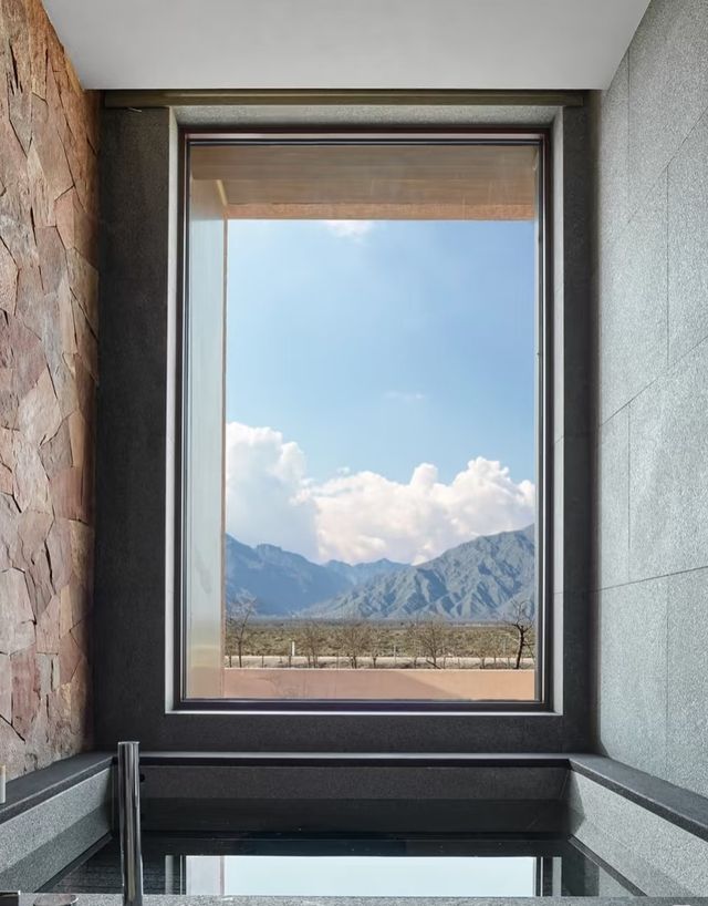 寧夏天花板級野奢酒店!躺著看賀蘭山星空 寧夏天花板級野奢酒店!躺著看賀蘭山星空