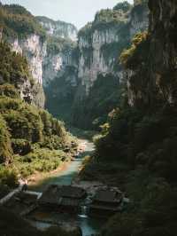 武隆天生三橋親子遊穿越仙俠世界！娃看瀑布超震撼