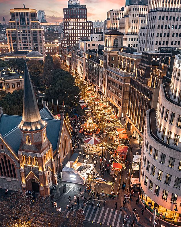  The Bund Source Warm Winter Carnival returns with a bang 🎄 Every year, the traditional German Christmas Market at The Bund Source is the liveliest and most festive place in Shanghai. Many foreign friends visit there. It’s a traditional German Christmas Market~ more stylish and also the largest and most authentic Christmas Market in Shanghai 🎉

Quickly 🌟 save this treasure guide preview!
🍨 Sweet hits: candy gingerbread, donuts, popcorn, cotton candy, chocolate fountain
🍗 Meat lover’s paradise: German meatballs, BBQ ribs, marbled beef, burgers, hot dogs, German sausages
🥙 Exotic flavors: Serbian home cooking, pasta, Austrian pancakes, flaming thin pancakes
🍺 Warm winter drinks: hot cocoa, wine, draft beer, cheese platters
📿 Handmade crafts: handmade jewelry, woven rugs, scented candles, home decor, dolls
🎄 Christmas atmosphere: exquisite ornaments, festive clothing, dreamy plants, perfume essential oils
🎠 Dreamy photo spots: carousel, Santa’s cabin, giant gift boxes
More hidden surprises await you to unlock on site!

Event Information
🗓️ 2025.11.26 - 2025.12.28
⏰ Wednesday to Friday 15:00-22:00 | Saturday to Sunday 12:00-22:00 (closed every Monday and Tuesday)
📍 Yuanmingyuan Road, Huangpu District, Shanghai
🚌 Metro Line 2/10 Nanjing East Road Station, Exit 6, about 10 minutes walk

This winter, let’s fall into the Christmas dream at The Bund Source together! ❤️