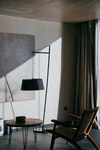 在這間面朝洱海的詫寂小院，我找到了消失的歲月