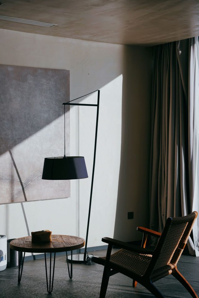 在這間面朝洱海的詫寂小院，我找到了消失的歲月