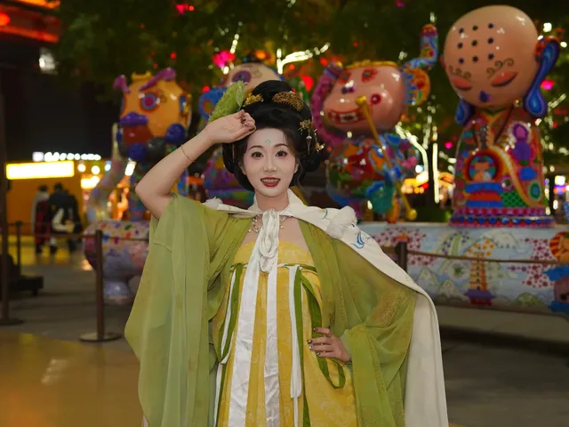 西安唐風頂流聯動！住對地方真的省一半事！