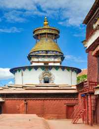 白居寺探秘:一寺容三派,塔中見萬佛