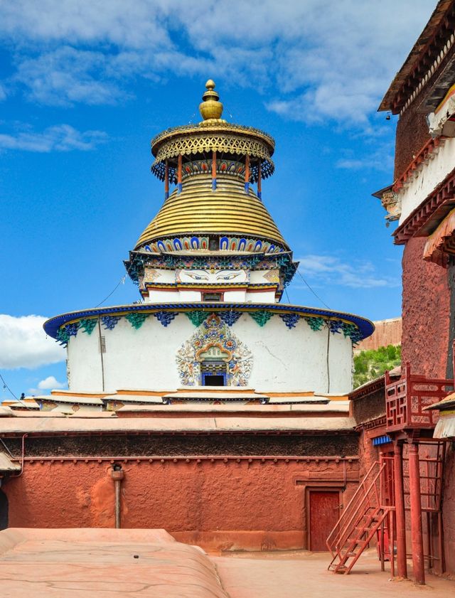 白居寺探秘:一寺容三派,塔中見萬佛 白居寺探秘:一寺容三派,塔中見萬佛