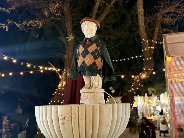 11.30 實況 這個冬日小鎮真的太浪漫了! 11.30 實況 這個冬日小鎮真的太浪漫了!