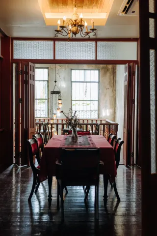 Explore Thailand's hidden gems: a Sunday day trip to the old city.