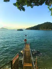 一人行~香港堅尼地城之西環泳棚