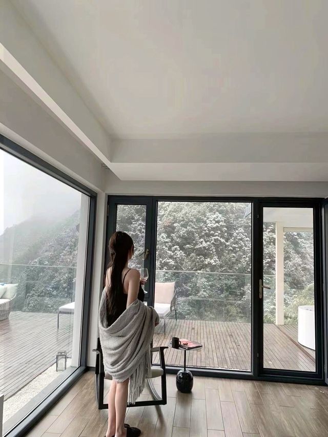 2. 洛陽封神酒店!在老君山山頂,泡浴缸看金頂雪夜絕了 2. 洛陽封神酒店!在老君山山頂,泡浴缸看金頂雪夜絕了