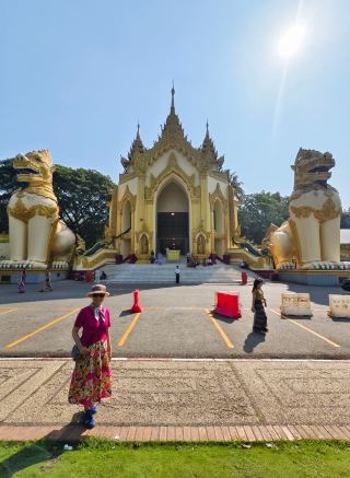 Travel the World Series: Myanmar - Shwedagon Pagoda, Yangon