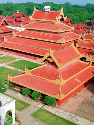 マンダレー王宮に足を踏み入れる｜復刻された輝きの中でミャンマーの過去と現在に触れる