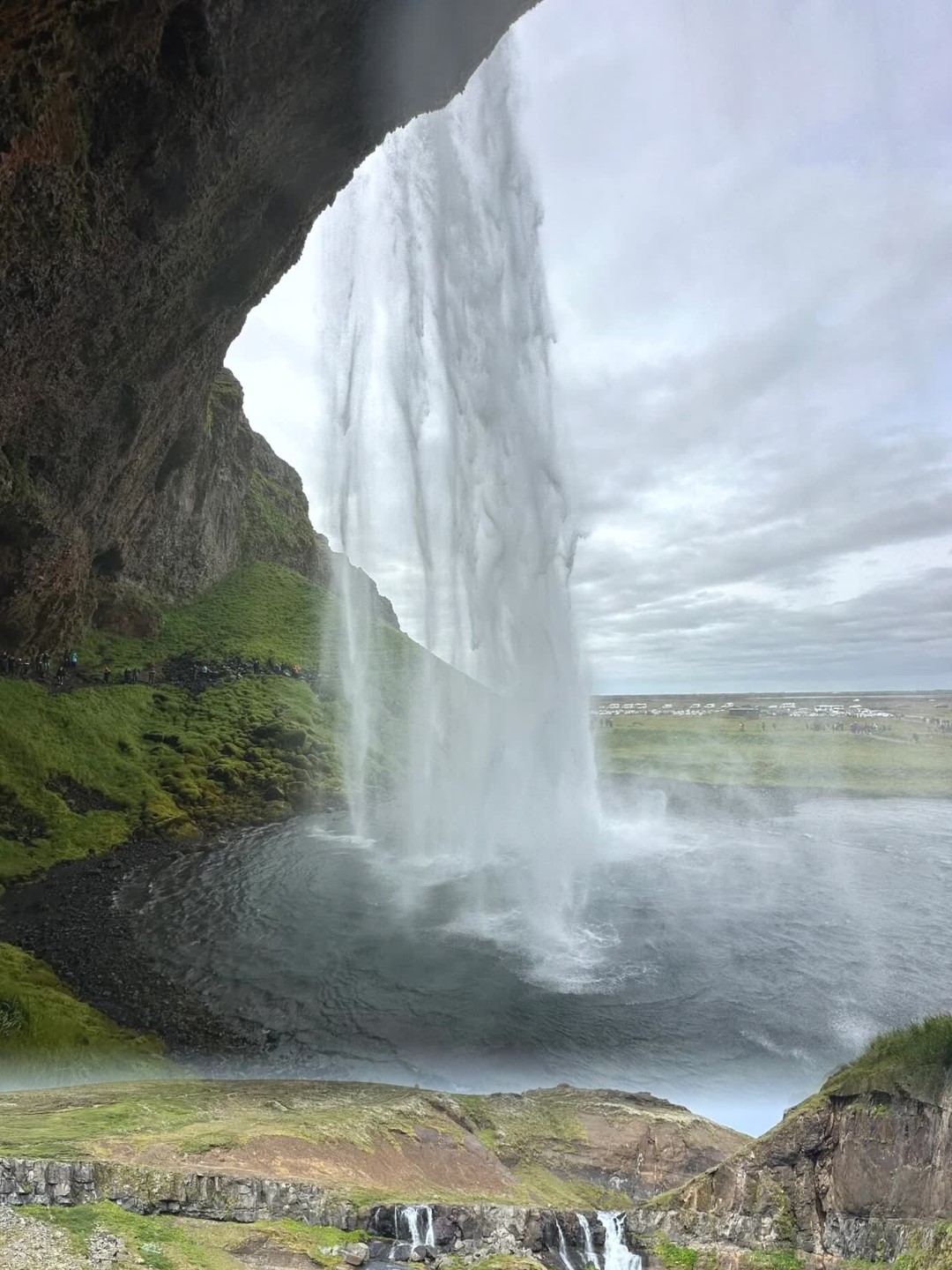 6 must-see magical waterfalls in Iceland! Stunningly beautiful to take your breath away�\