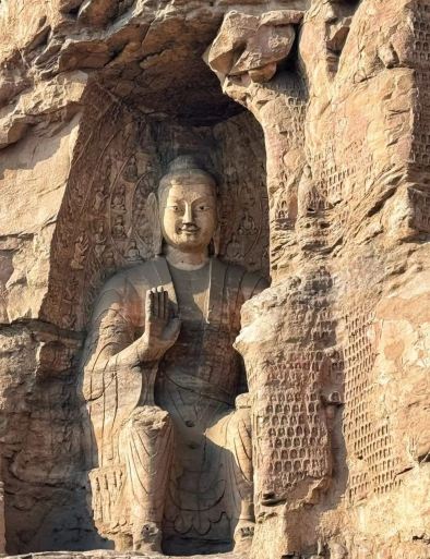 山西の古建築は天下に冠たるもので、莫高窟に匹敵する大同の雲岡石窟