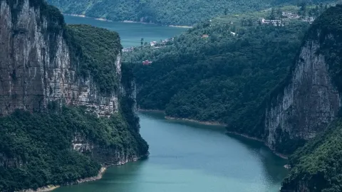 貴州秘境山水畫卷 — traveler post in 畢節