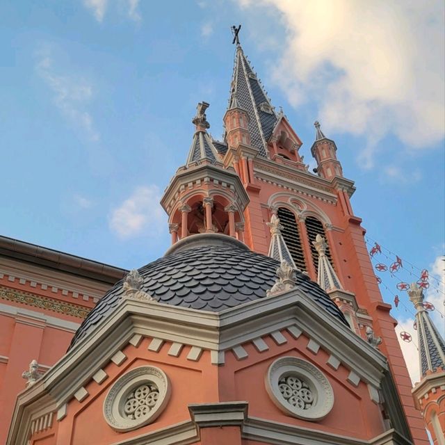 The pink church in Ho Chi Minh City - Tan Dinh Church