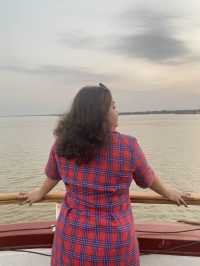 Splendid evening by Anawrahta River cruise