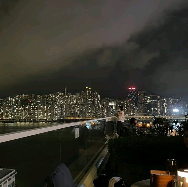 就是環境已經值回票價的酒吧
