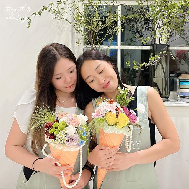 第一次學插花／易上手的冰淇淋花筒！