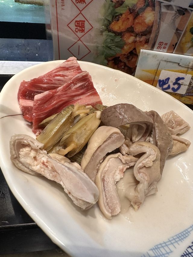 🐥雲吞雞煲放題🐚