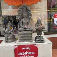 วัดสมานรัตนาราม วัดเดียวจบครบทุกอย่าง