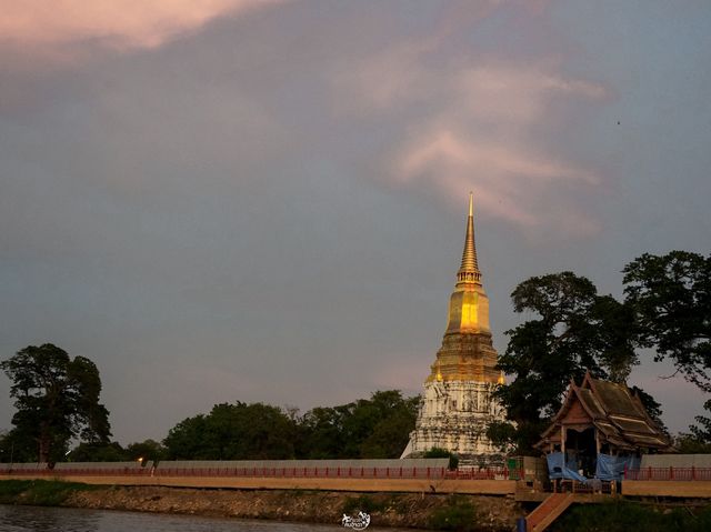 ล่องเรือไหว้พระอยุธยา คนละ 200 บาท