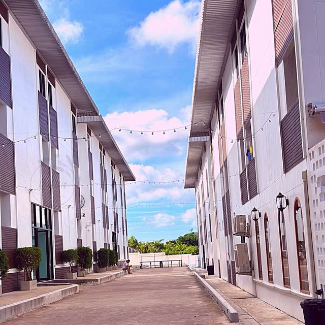 ⛱ที่พักวิวภูเขา Grand Sattahip Hotel