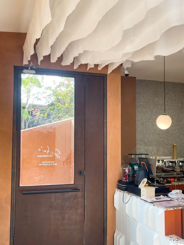 Sicha's cafe and restaurant 🥤