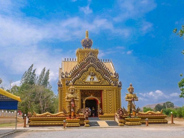 วัดเขากะโหลก วัดสวยใกล้ทะเล