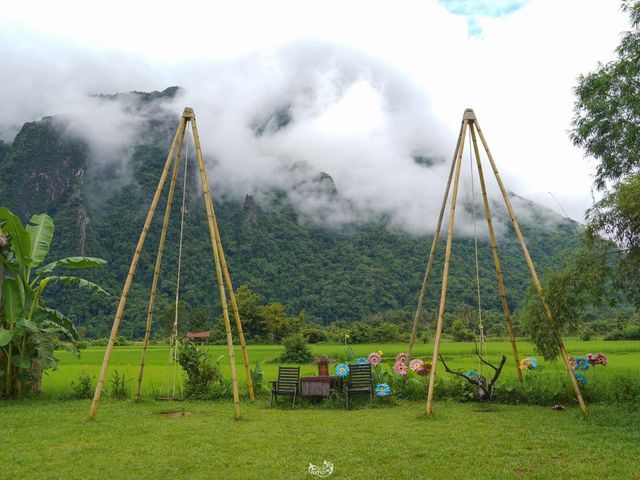 Vangvieng Angsavanh - ວັງວຽງອ່າງສະຫວັນ