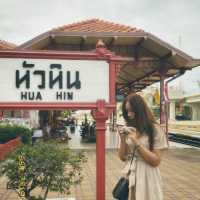 สถานีรถไฟหัวหิน แลนมาร์คเด็ดชาววินเทจ