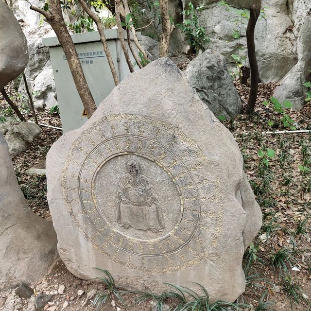 靖江王府！獨秀峰王城！桂林山水甲天下~阅尽王城知桂林！
