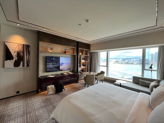 Four Seasons Hotel Hong Kong 🌸✨