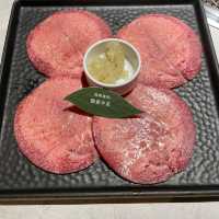 森森燒肉春日店，烤肉沙拉吧一次滿足😍