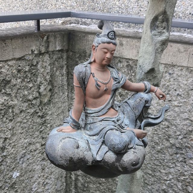 大隱隱於市，藏於民宅的藝術禪寺。