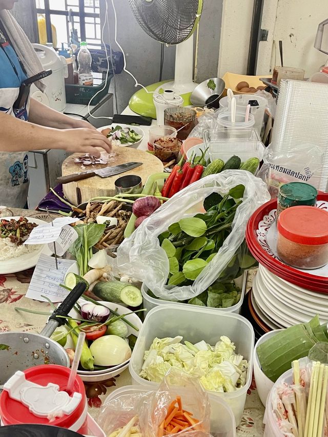 ร้านตามสั่ง 100 เมนู 🥗🥙🍲🍜
