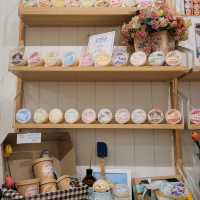 คลายร้อนกันที่ ร้าน “Itti Homemade Ice cream" 🌞🍨❄️