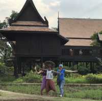 เมืองมัลลิกา พิพิธภัณฑ์ย้อนยุคไปในสมัย ร.ศ.124