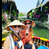 Spinning Basket Boats - Vietnam