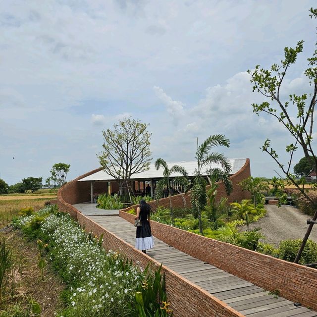 "นาย่า" คาเฟ่สวยสุดปัง พิกัดห้ามพลาดอยุธยา