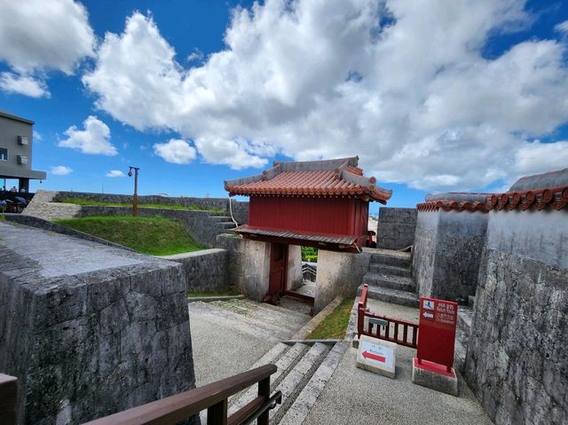 火災後的首里城