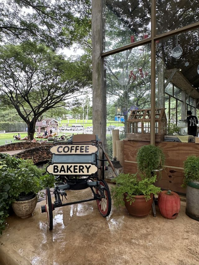 Scenery Farm café