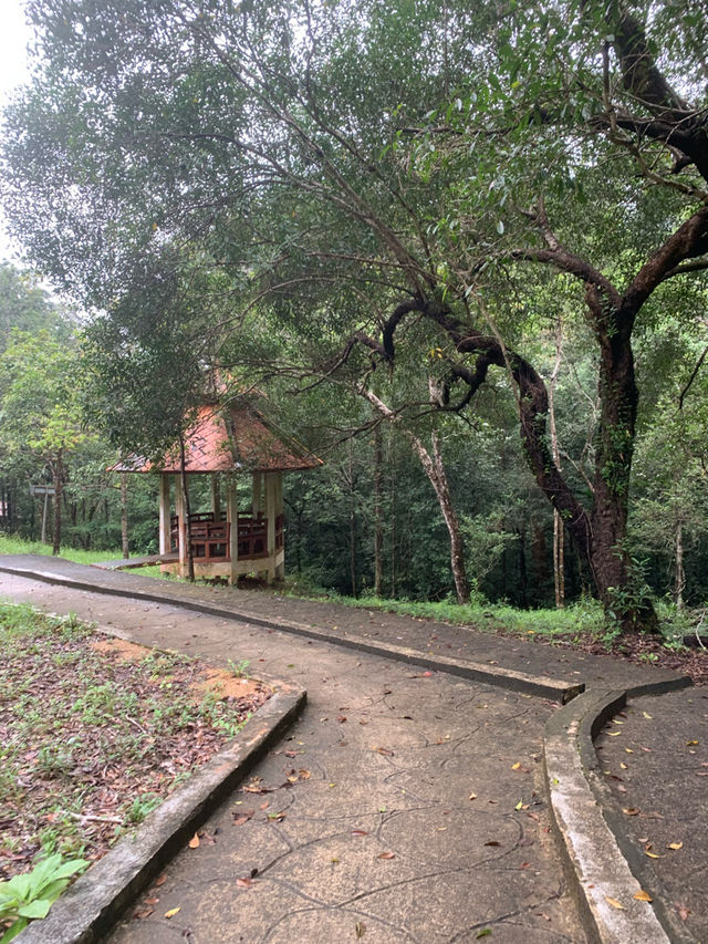 อุทยานแห่งชาติน้ำตกหงาว